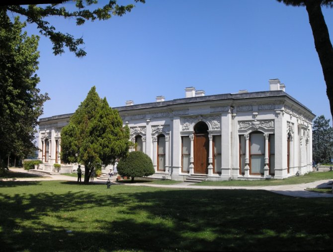 Veliki paviljon u četvrtom dvorištu palate Topkapi. Foto: Wikimedia Commons/Gryffindor