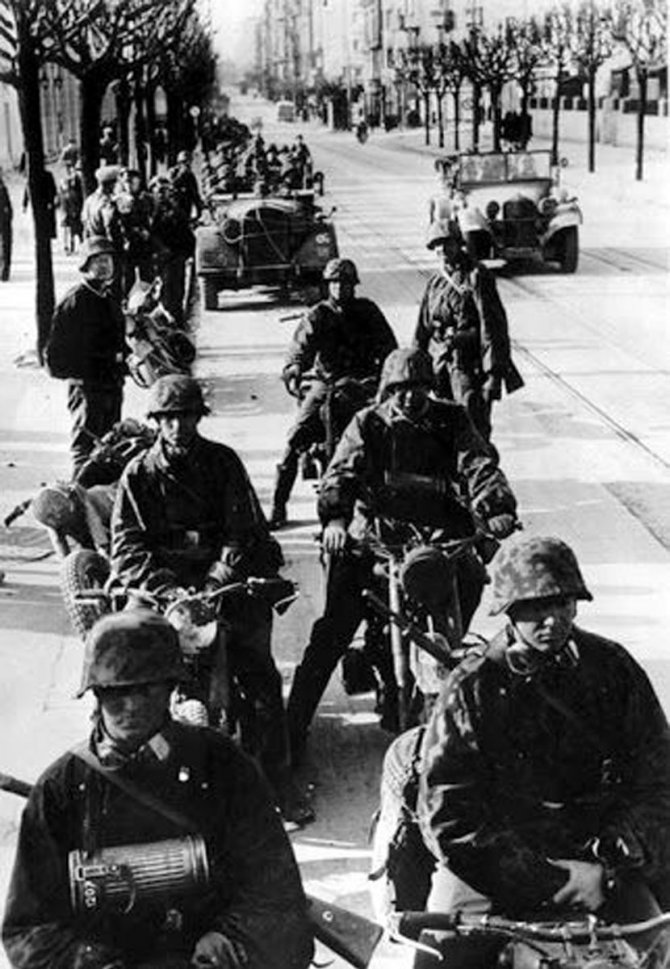 Vojnici Vermahta u okupiranom Beogradu aprila 1941. Foto: Wikimedia/Public domain