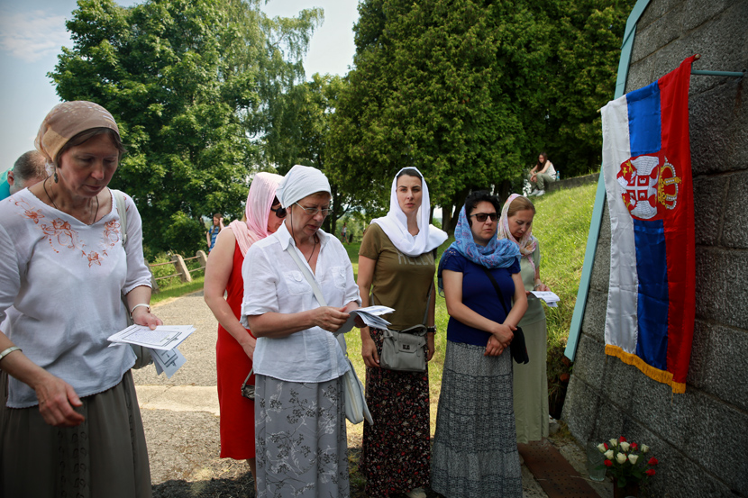 U drugom najvećem mauzoleju srpskih vojnika stradalih u I svetskom ratu, u Jindrihovicama, u Češkoj, održano je, u okviru nedavnih Vidovdanskih svečanosti, opelo zahvalnosti. Foto: Milena Đorđević