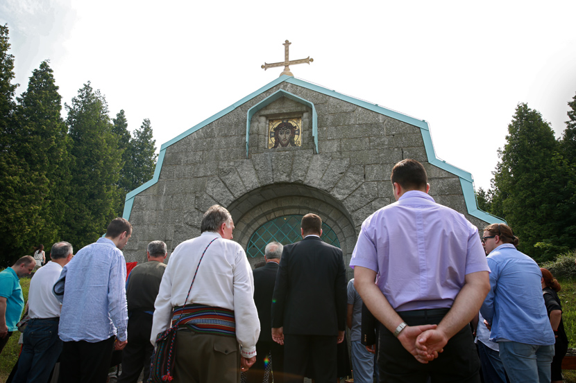 U drugom najvećem mauzoleju srpskih vojnika stradalih u I svetskom ratu, u Jindrihovicama, u Češkoj, održano je, u okviru nedavnih Vidovdanskih svečanosti, opelo zahvalnosti. Foto: Milena Đorđević