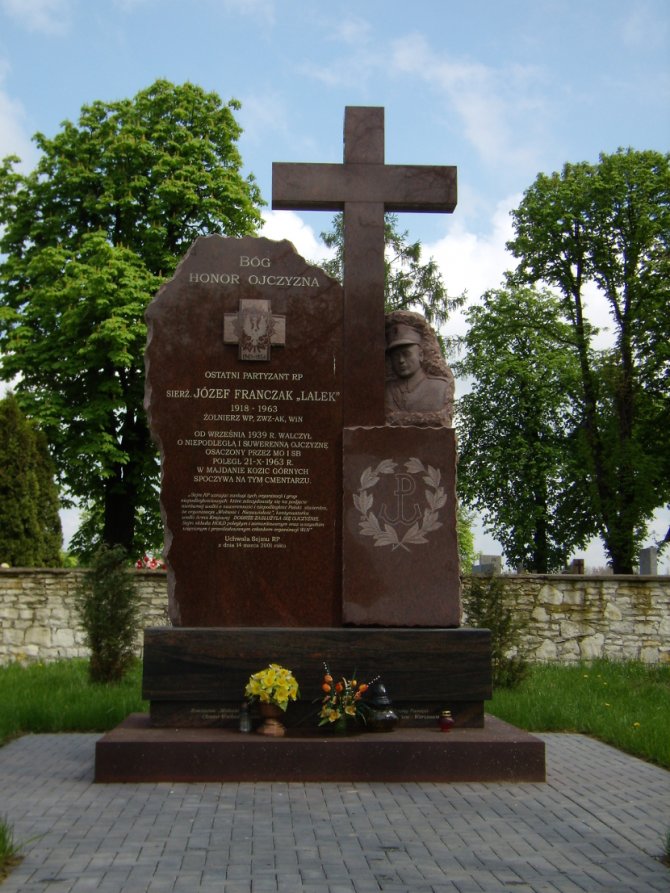 Spomenik Jozefz Frančaku, višedecenijskom antikomunističkom poljskom gerilcu, podignut u gradu Pjaski kod Lublina. Foto: Wikimedia Commons/Stefs