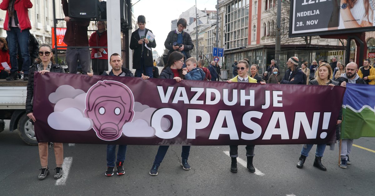 Okupljanje u Beogradu Na Terazijama održan protest protiv zagađenja