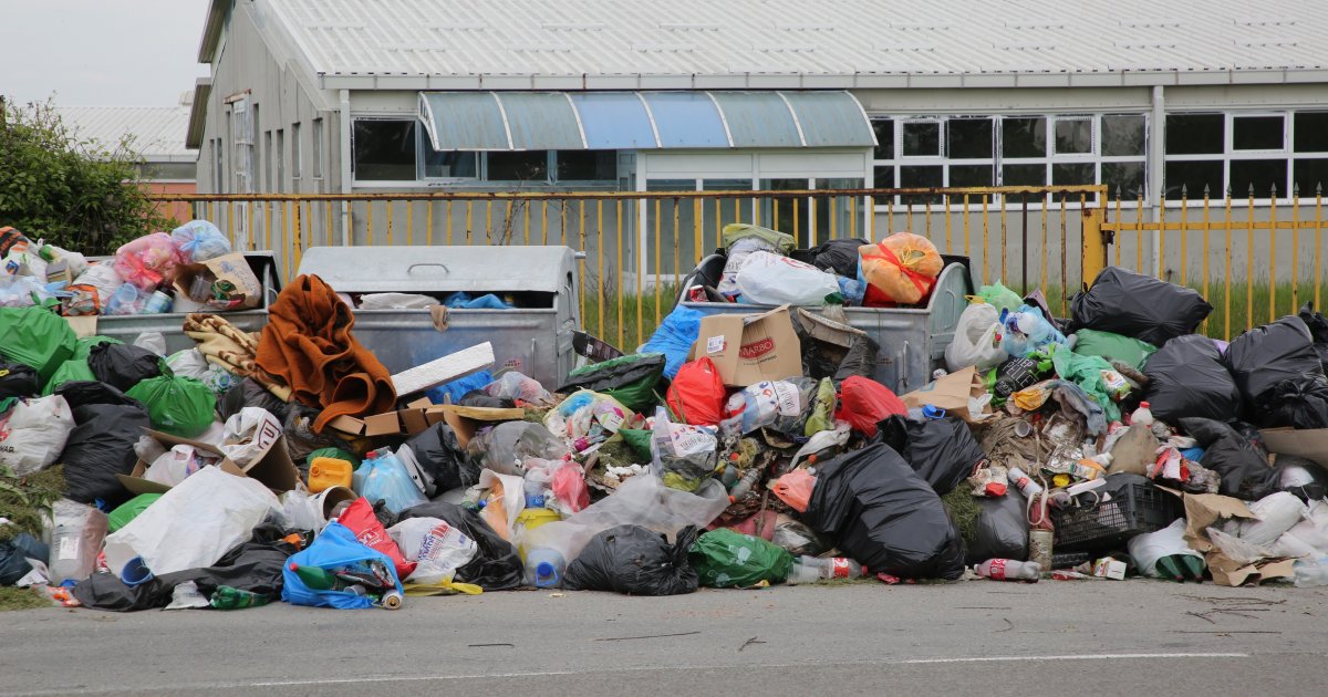 Ko Je Odgovoran Za Divlje Deponije U Beogradu Postoje Zakoni I Pravila