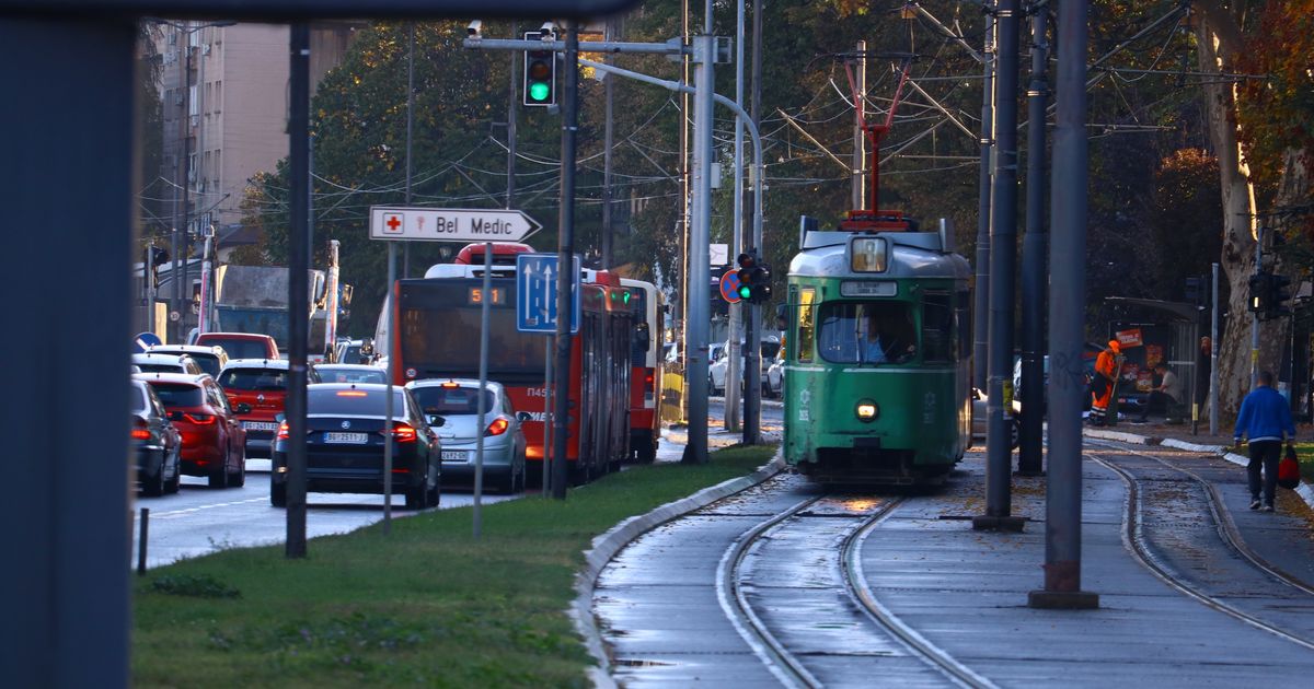 Poznato stanje muškarca kog je udario tramvaj na Novom Beogradu Vesti