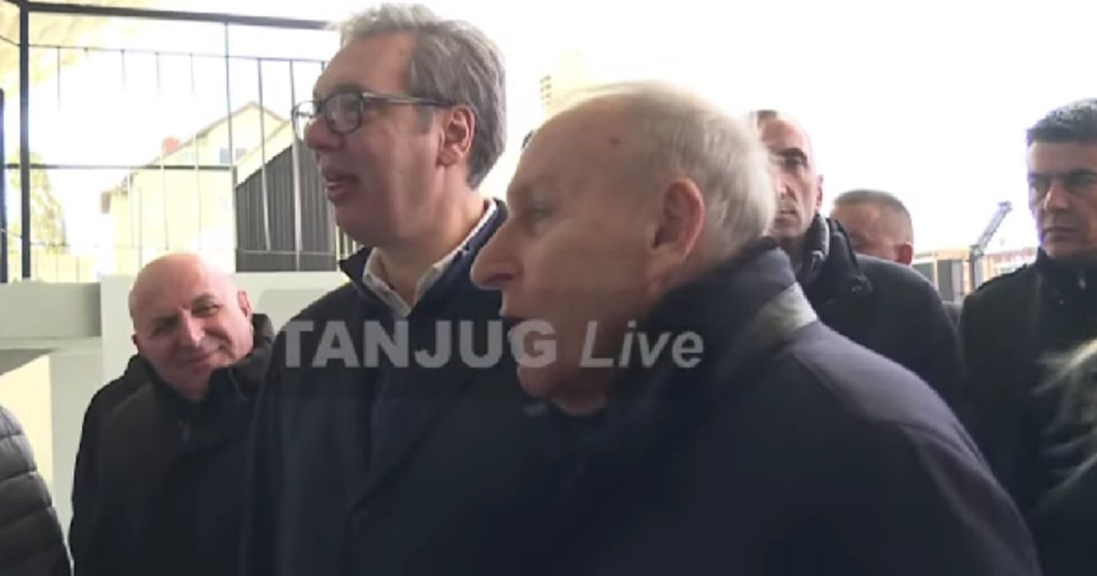 Predsednik Vu I Obilazi Novoizgra Eni Stadion U Loznici Telegraf Rs