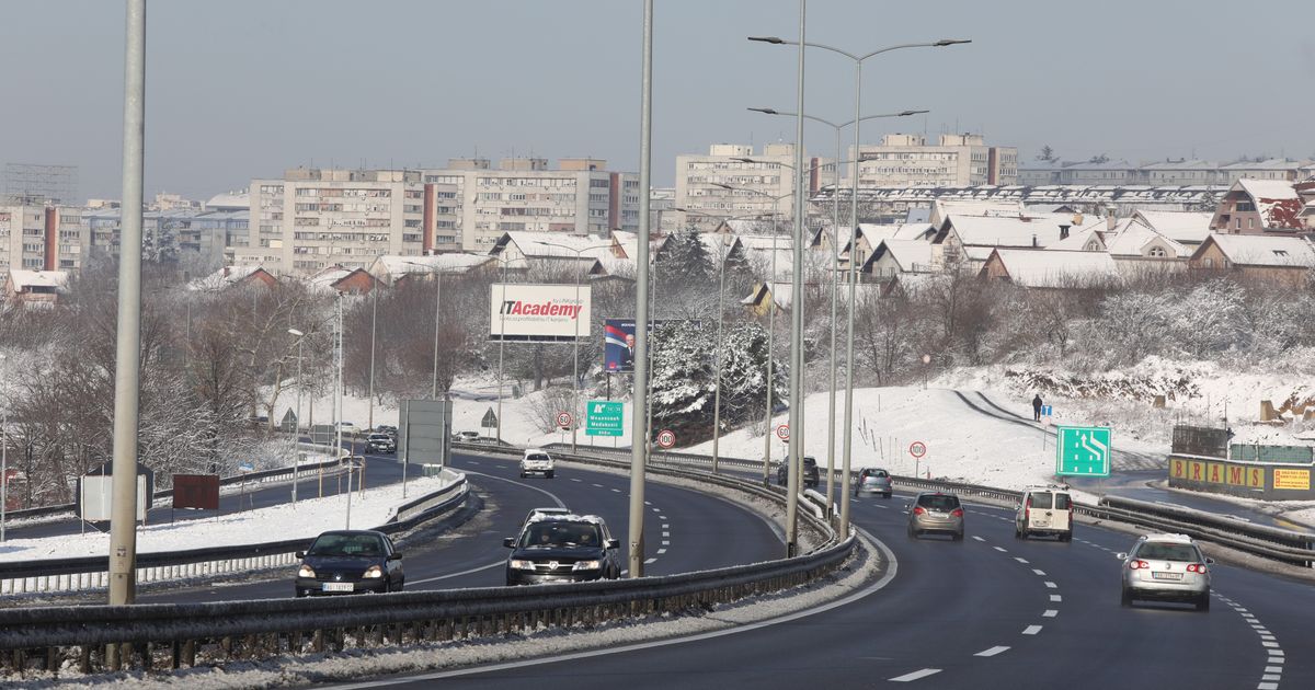 Ujutro I Ispod C Tokom Dana Sun Ano I Toplije Maksimalna