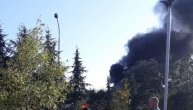 Ponovo požar na Adi Huji: Gori pogon "Gradske čistoće", crni dim se vije u nebo, vidi se iz celog grada (FOTO) (VIDEO)