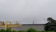 Kiša se sručila na Beograd, a sa njom i oblaci: Nestvarna slika Mosta na Adi koji je doslovno nestao iz vidokruga (FOTO)