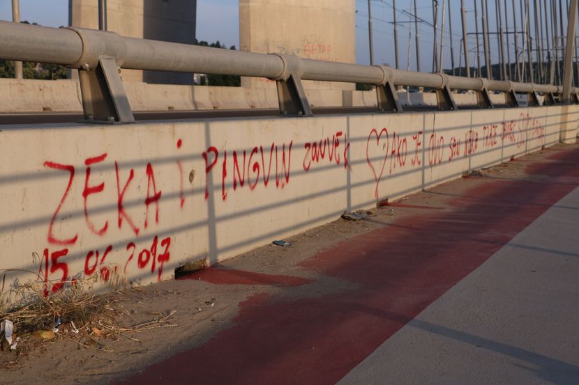 Grafiti most na adi Grafiti most na adi