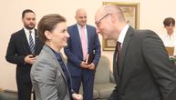 Poseta Makrona u fokusu sastanka Brnabić i francuskog ambasadora (FOTO)