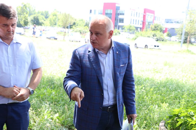 Goran Vesić Goran Vesić