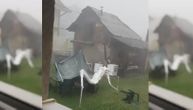 Grad veličine lešnika tukao Brodarevo, stradali malinjaci, vetar odneo krov sa pumpe (VIDEO)