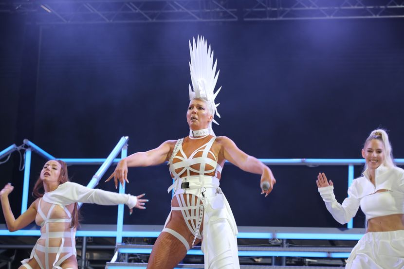 Jelena Karleuša JK, Festival Ulaz, Jelena Karleuša JK, Festival Ulaz,
