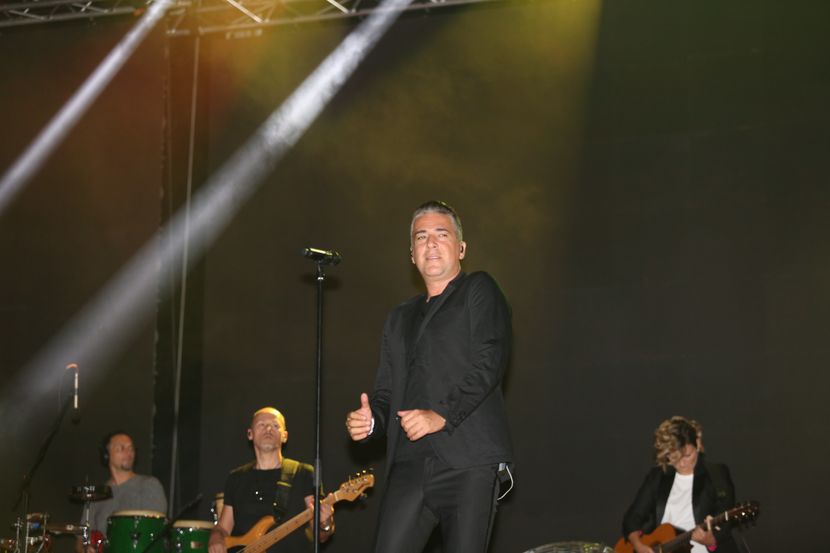 Ulaz, Željko Joksimović Ulaz, Željko Joksimović