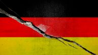 Ne drhti samo Angela Merkel, trese se i nemačka privreda: BASF, Dajmler i Dojče banka pale alarm