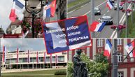 Srpske i francuske zastave, bilbordi dobrodošlice: Ovako izgleda Beograd uoči Makronove posete