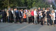 (UŽIVO) Makron stigao na Kalemegdan: Više hiljada građana čeka da pozdravi francuskog predsednika