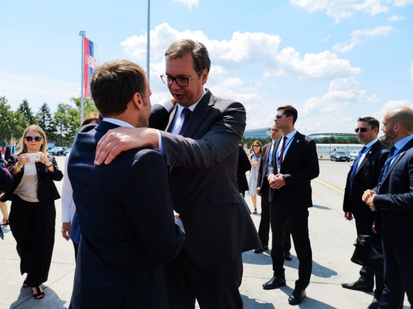 Emanuel Makron, Aleksandar Vučić, aerodrom Emanuel Makron, Aleksandar Vučić, aerodrom