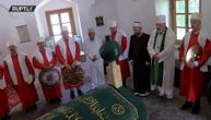 Posle 236 godina derviši s Kosova izveli ritual posvećen Alahu u srcu Beograda (VIDEO)