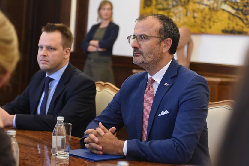 VUCIC FABRICI SASTANAK VUCIC FABRICI SASTANAK