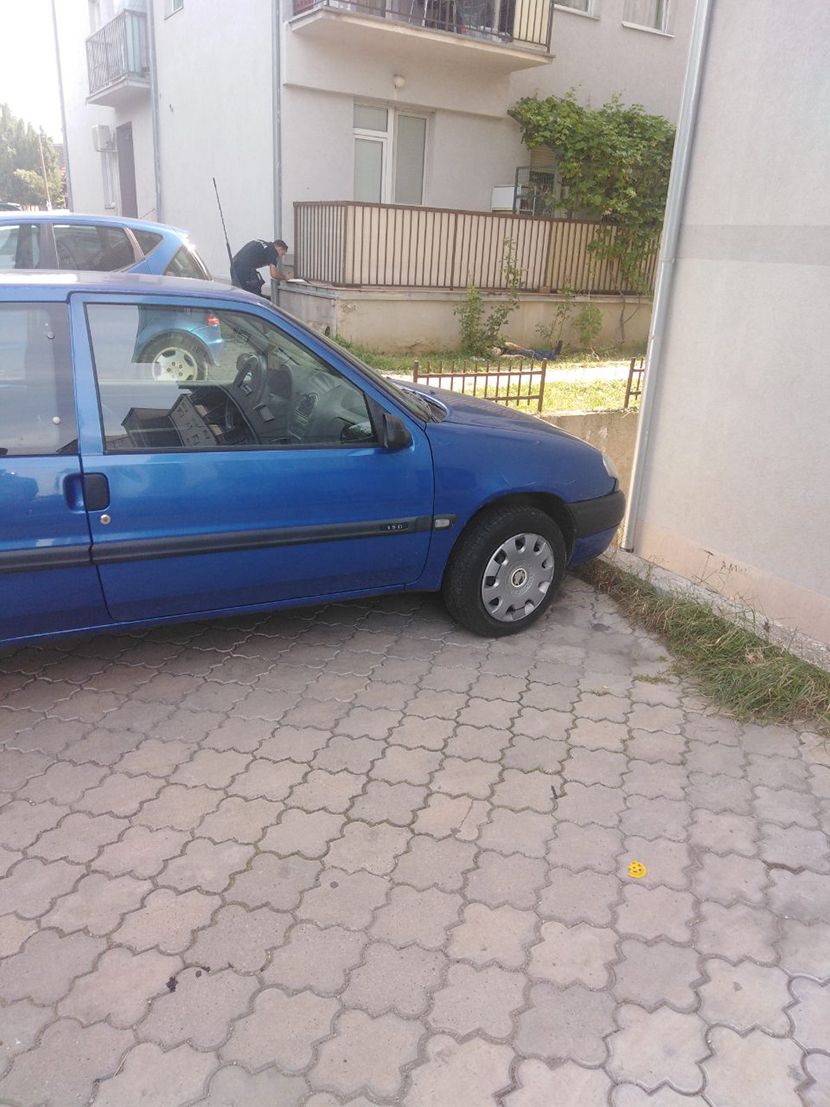 Covek u Obrenovcu skocio sa 4 sprata, samoubistvo Covek u Obrenovcu skocio sa 4 sprata, samoubistvo