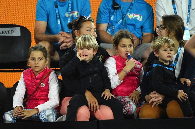 Mirka Federer sa decom Mirka Federer sa decom