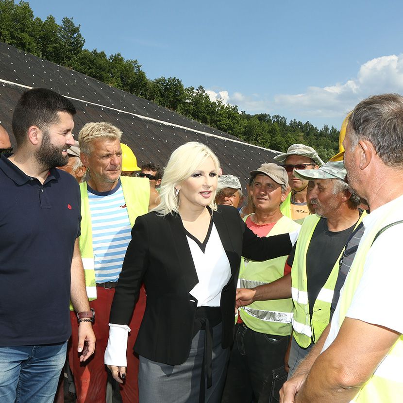 Zorana Mihajlović, tunel Bancarevo Zorana Mihajlović, tunel Bancarevo