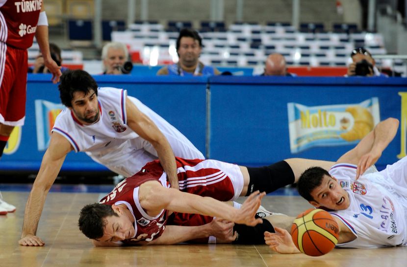 Kosta Perović