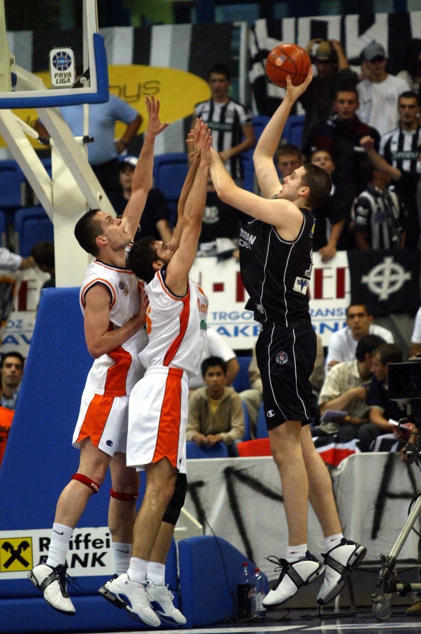 Kosta Perović