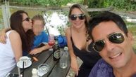 Brat Željka Joksimovića objavio porodičnu sliku uz dirljive reči, otac mu javno uputio komentar