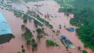 700 ljudi zarobljeno u poplavljenom vozu: Prešli su 60 km, a onda se oko njih stvorilo jezero (FOTO)