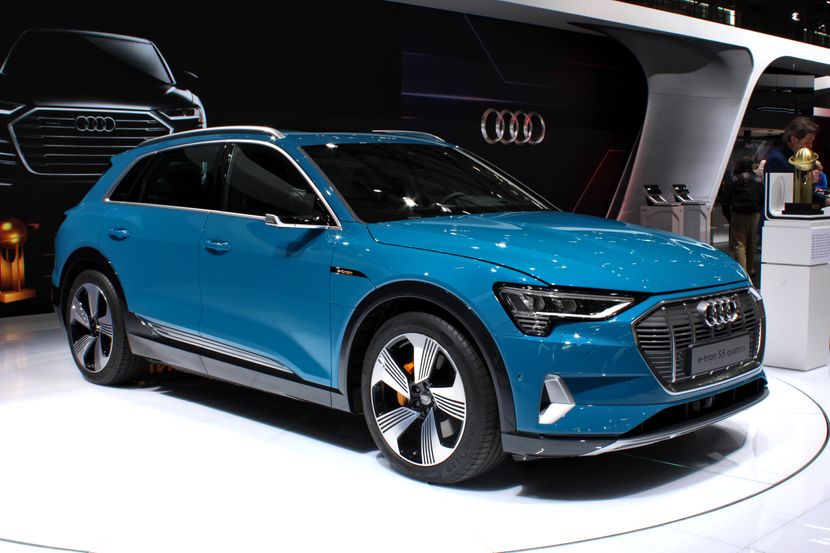 Audi e-tron quattro Audi e-tron quattro