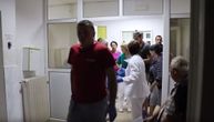 Nema životno ugroženih u nesreći kod Pljevlja: Jedna putnica prevezena na KCCG (VIDEO)