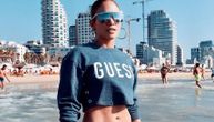Džej Lo se skinula u plićaku, a samo jedan deo bikinija bio je dovoljan da sruši Instagram (FOTO)