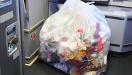 Posle svakog leta avionom za vama ostane 1.5 kg smeća: Viljuške od skroba bi to uskoro mogle da reše