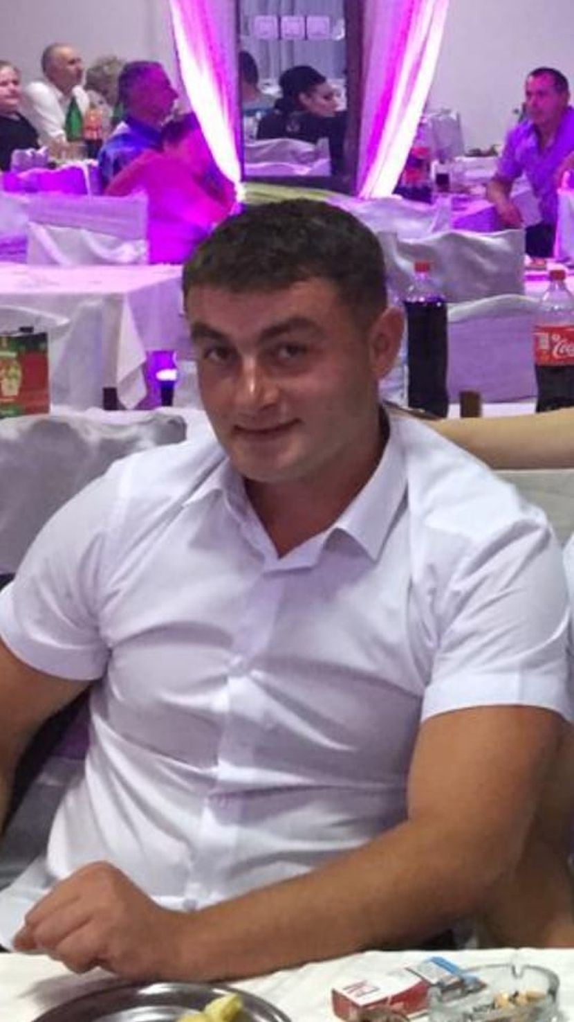 Asmir Metović, ubijen u Sjenici Asmir Metović, ubijen u Sjenici