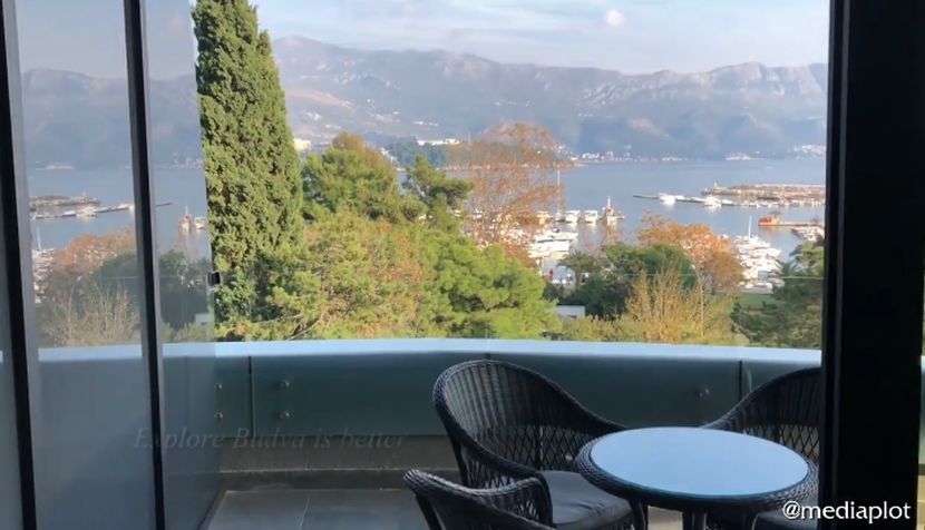 Lepa Brene, Boba Zivojinovic, stan Royal Gardens Budva Lepa Brene, Boba Zivojinovic, stan Royal Gardens Budva
