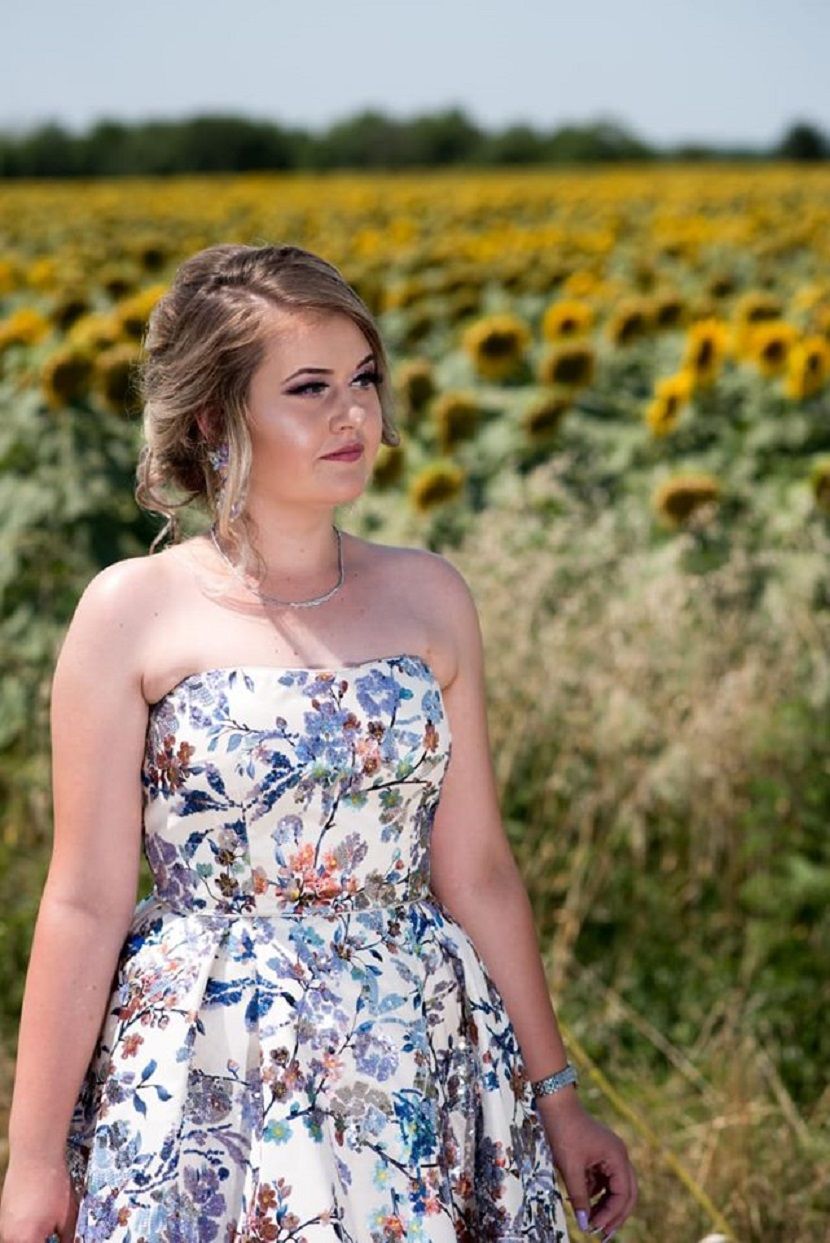 Maja Jović. 18. rođendan Maja Jović. 18. rođendan
