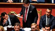 Pala vlada u Italiji, Konte podneo ostavku