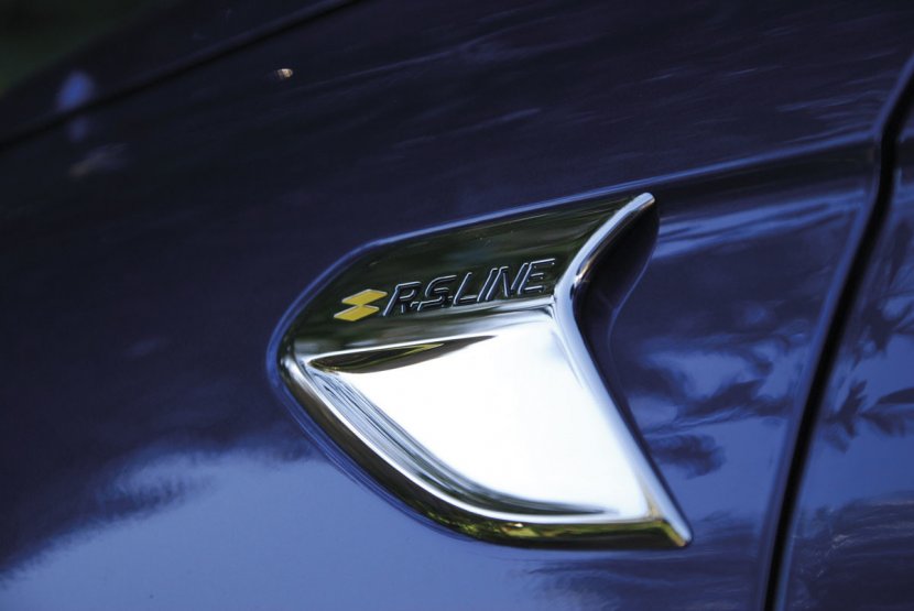 Renault Clio R. S. Line TCe 130 Renault Clio R. S. Line TCe 130