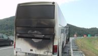 Zapalio se autobus na auto-putu "Miloš Veliki" (FOTO I VIDEO SA LICA MESTA)