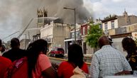 Požar izbio na krovu crkve u Filadelfiji: Oštećene zidine svetinje, ima povređenih (VIDEO)