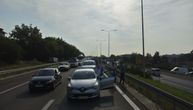 Lančani sudar najmanje 5 vozila na auto-putu: Saobraćaj otežan kod Marinkove bare (FOTO) (VIDEO)