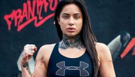 Tetovirana plavooka lepotica je nova srpska MMA zvezda: Čuva je tigar, od njenog pogleda svi drhte!