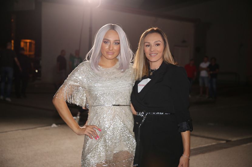 Luna Đogani, Anabela Atijas, Zadruga 3, Ulazak u zadrugu 3 Luna Đogani, Anabela Atijas, Zadruga 3, Ulazak u zadrugu 3