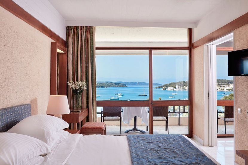 Aks Porto Heli, Travelland Aks Porto Heli, Travelland