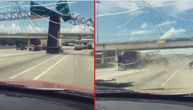 Kamion rušio sve pred sobom, ostali vozači između života i smrti (VIDEO)