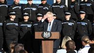 Oko Borisa Džonsona je sve klimavo, pa čak i policija (VIDEO)