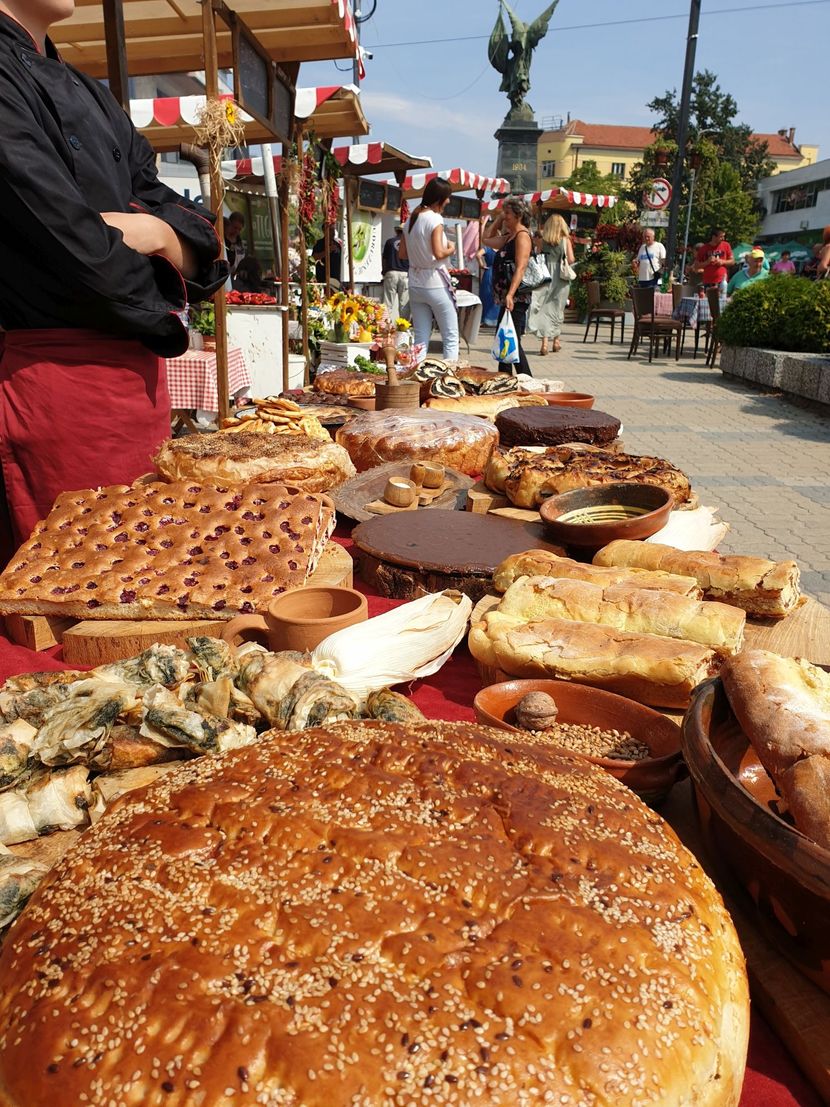 Izadji mi na teglu kruševac Izadji mi na teglu kruševac