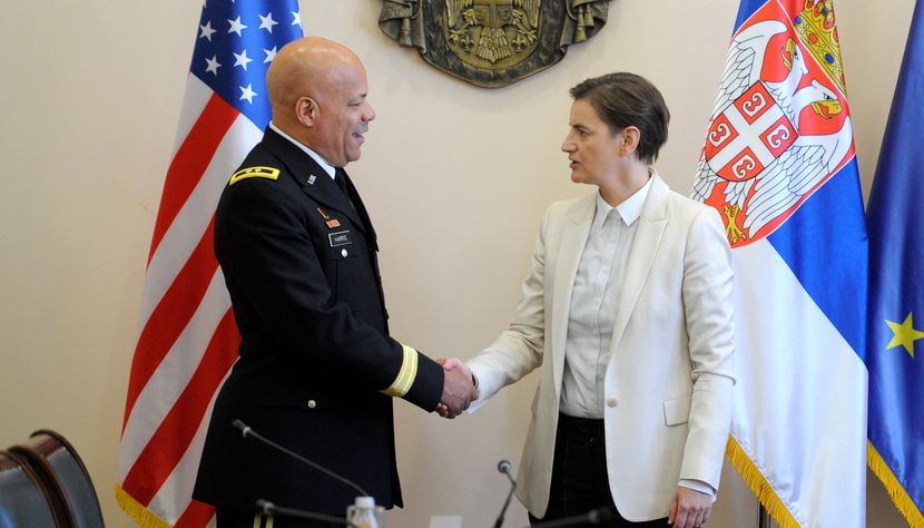 Ana Brnabić, Džon Heris Ana Brnabić, Džon Heris